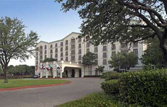 Front of Doubletree Hotel Austin